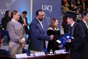 Hector Ortiz-graduacion ICB