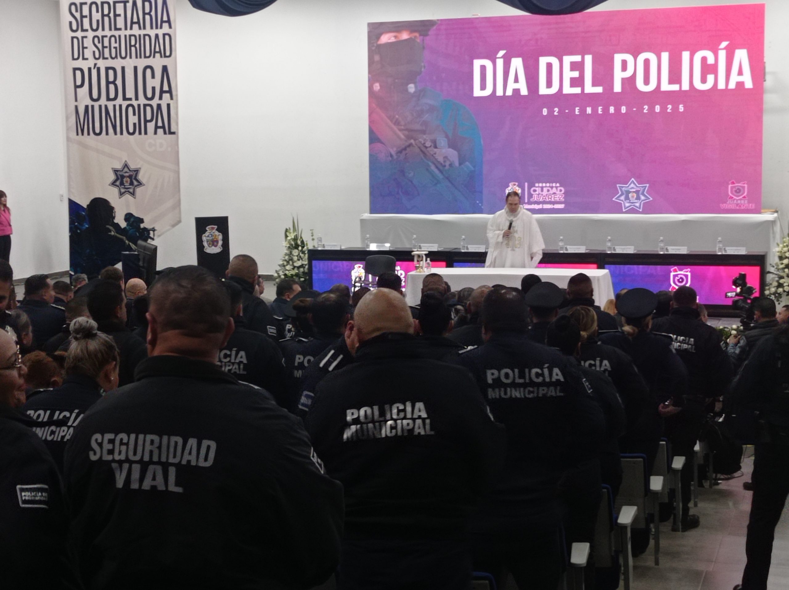 Celebran a policías en su día; inician festejos con misa. - Asiescomo ...