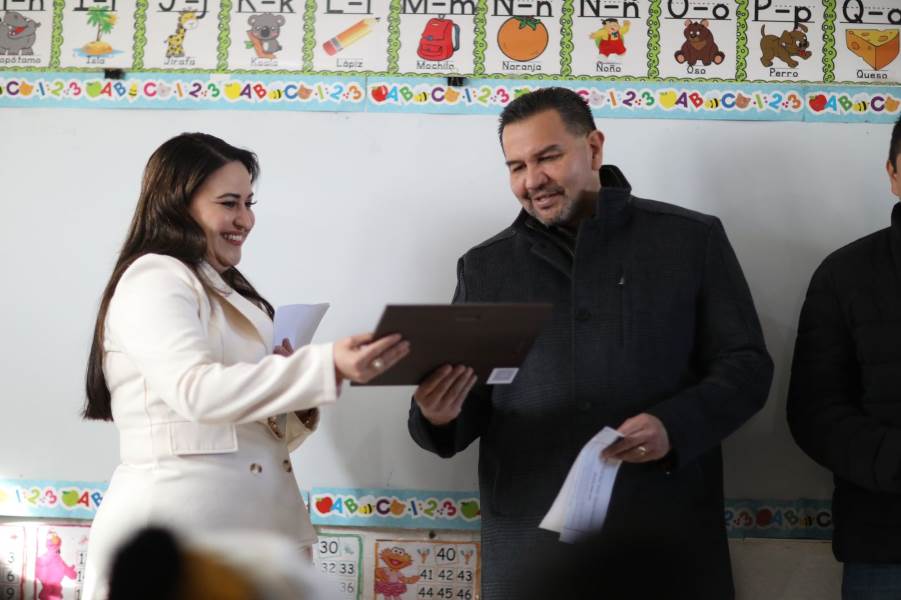 cruz-reconocimiento por obras esc