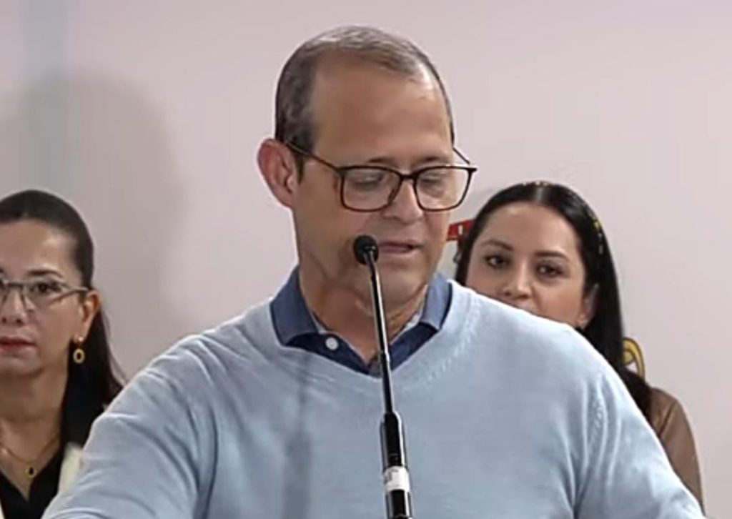 Enrique Licon 10feb