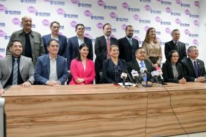 Maru-enroque funcionarios