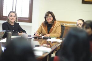 aabren registro premios mujer