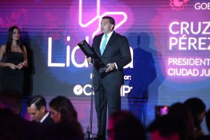cruz premio lidera