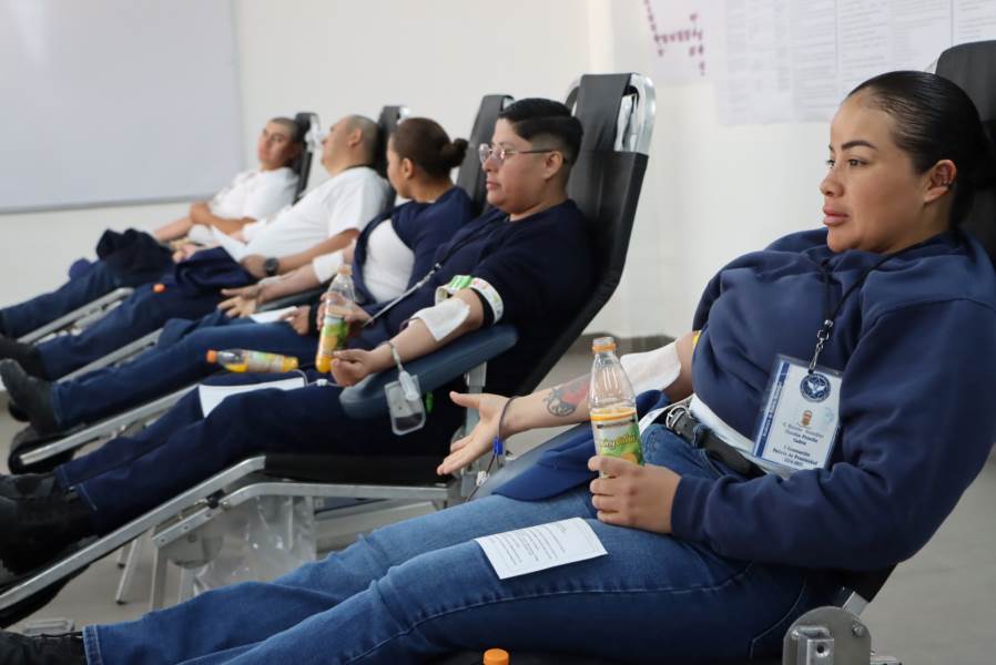 cadetes donan sangre
