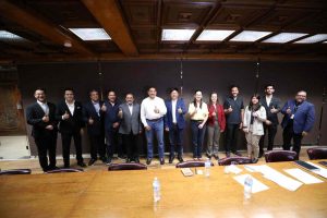 visita foxconn alcalde1