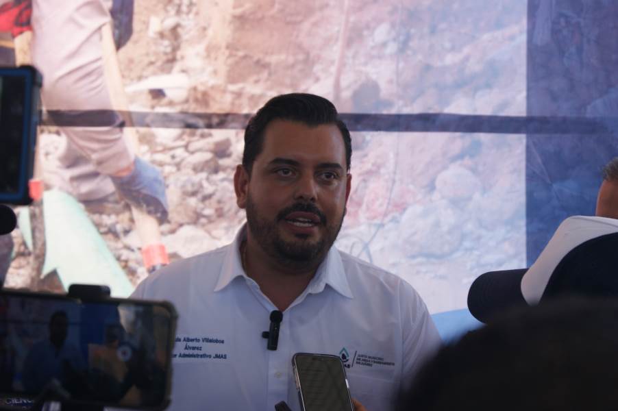 Dr. Villalobos-JMAS