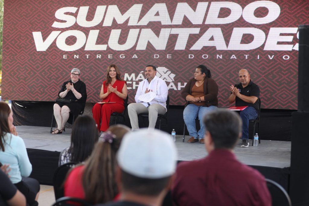 donacion de mobiliario DIF