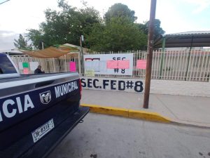 policias escuelas