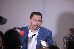 cruz-ampliacion engomado