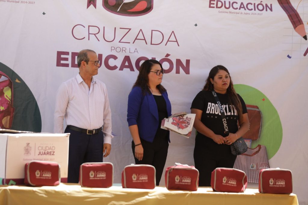 casi termina entrega mochilas