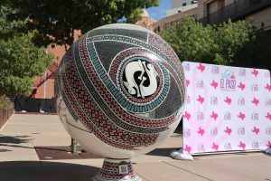 feras monumentales en el paso