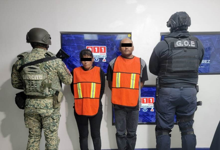 andaban armados en la calle