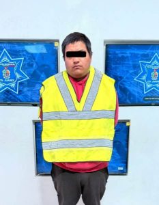 detenido en edificio policiaco