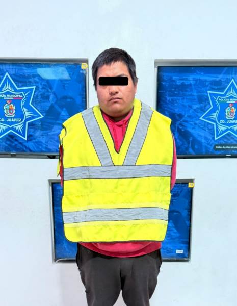 detenido en edificio policiaco