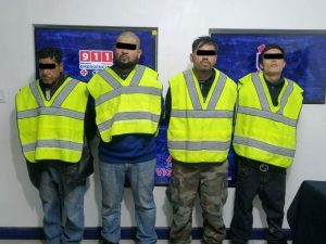 detenidos con auto robado y arma