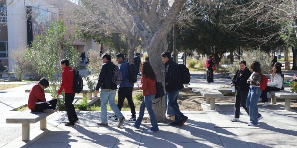 UACJ-suspende clases lunes