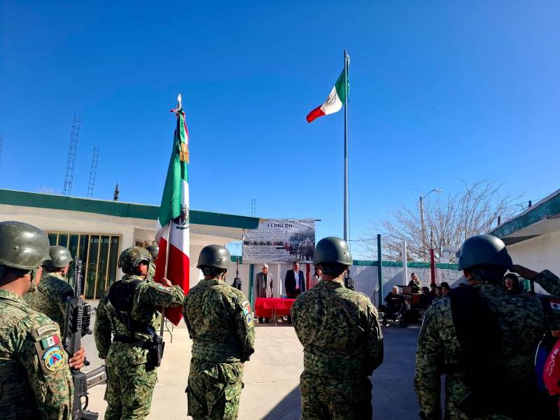 dia del ejercito-plaza civica