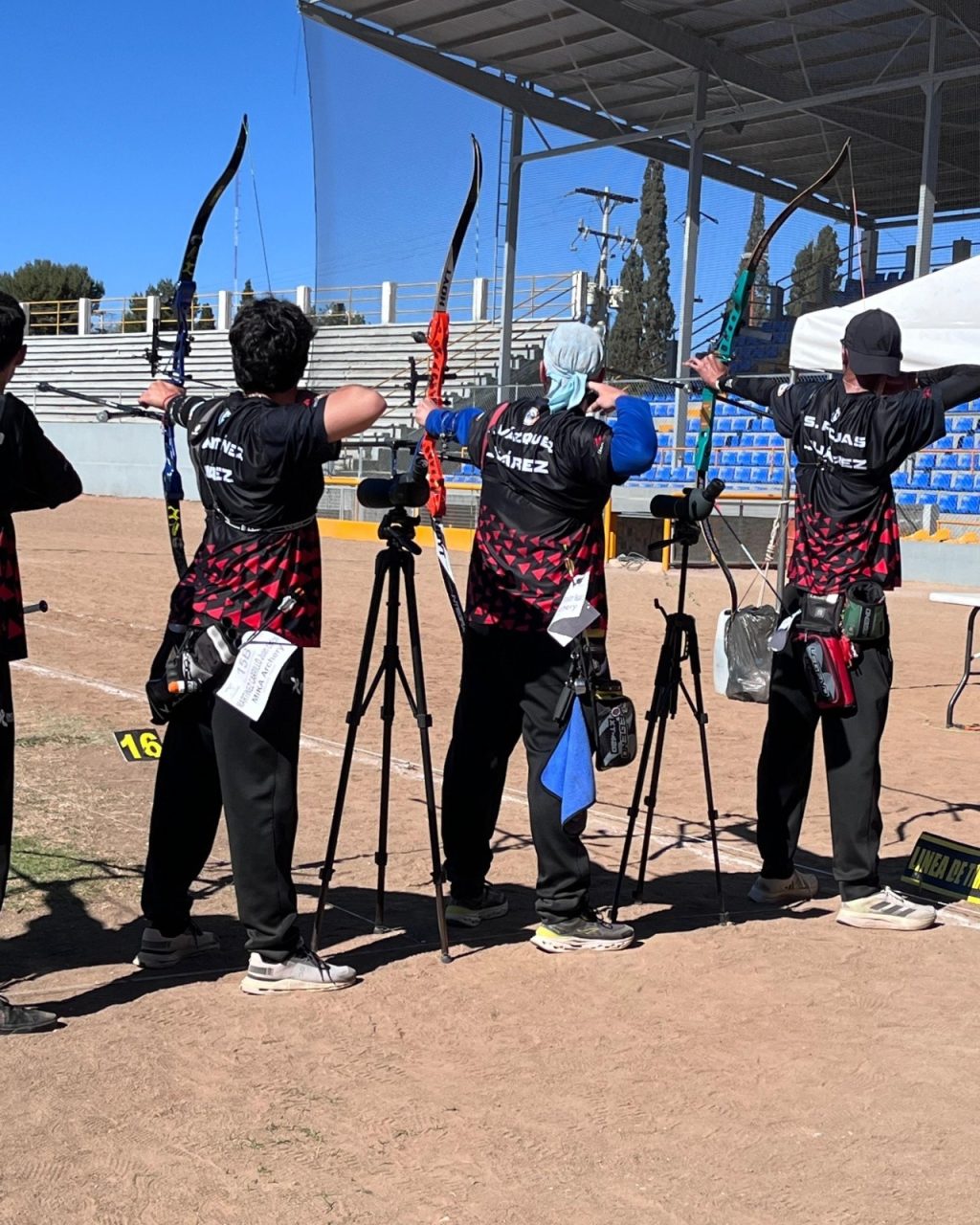 arqueros-avanzan olimpiada