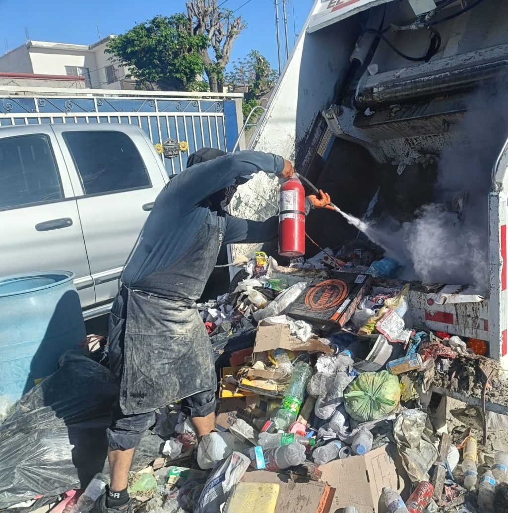 conato incendio basura