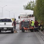 Realizan labores de bacheo en Boulevard Juan Pablo Segundo.