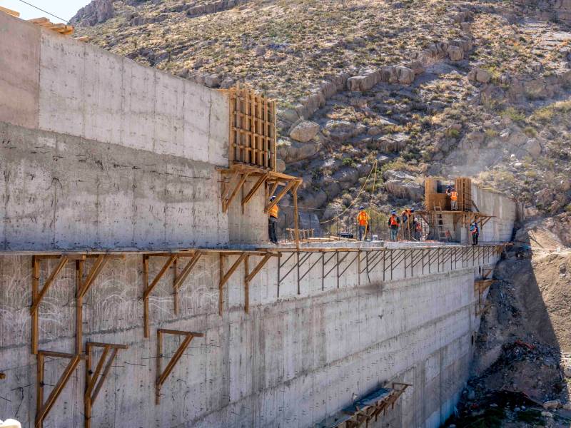 casi concluida presa pico del aguila