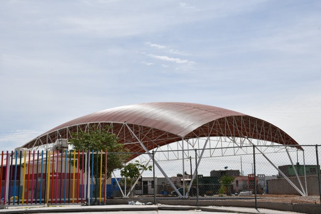 construyen domo kinder suroriente