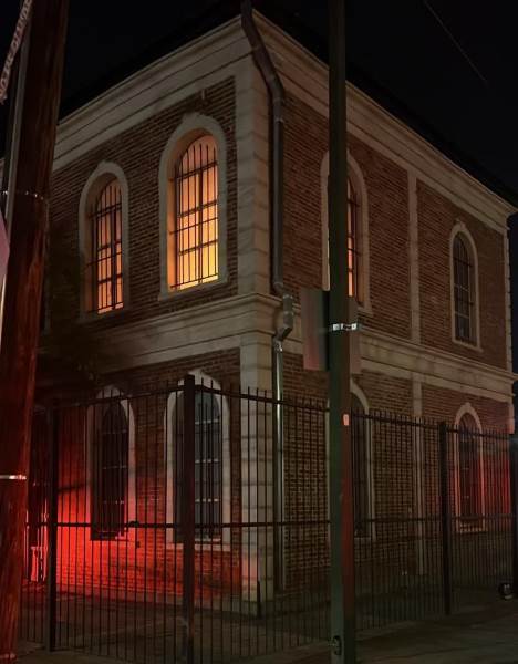 dañan garita de metales