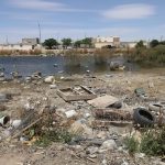 Intervienen con acciones de limpieza en dique de Villas del Sur.