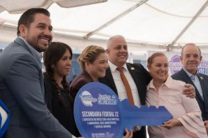 Maru-inaugura esc en juarez