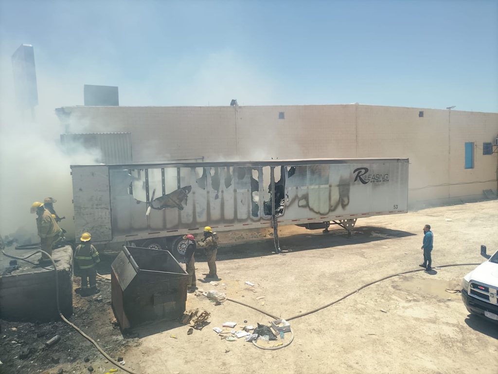 incendio cjas trailer y madera