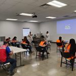 Lleva Salud taller de auto cuidado a colaboradores de maquiladora.