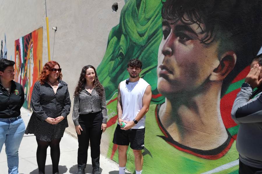 mural a futbolista juarense
