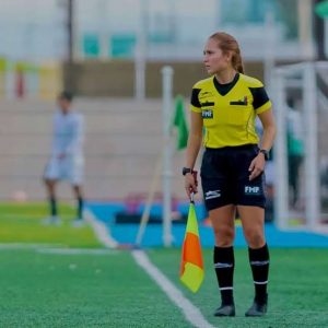 Karen Ponce-arbitro