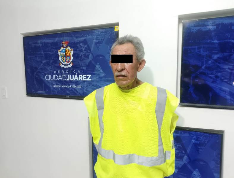 amenazo a polis con arma