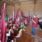 Cruz Pérez Cuéllar llama a la unidad de Morena durante asamblea en La Montada