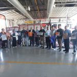 Comerciantes entregan mil 600 regalos a Bomberos por su día