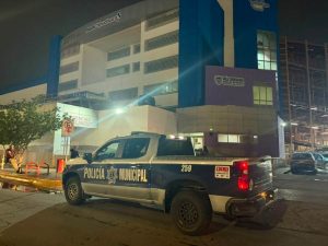 polis auxilian mujer labor de parto