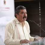 Lluvias dejan 50 árboles caídos en Juárez; Servicios Públicos mantiene operativo