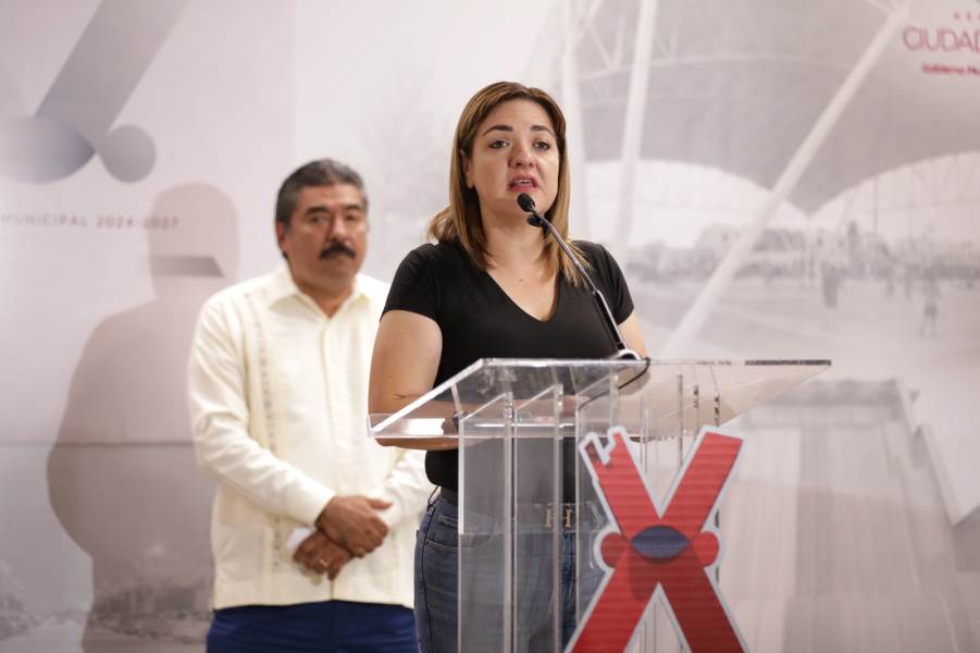 Maestra Maria Antonieta-cruzada