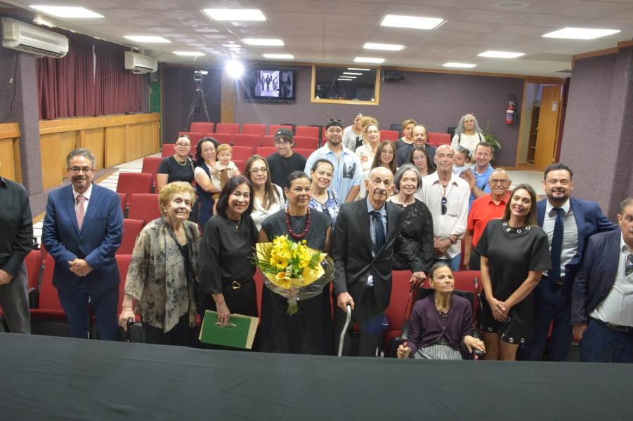 UACH-homenaje a licon baeza