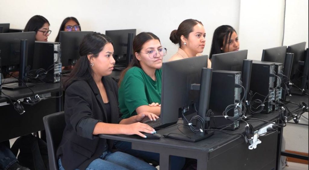 UTCJ-labortorio alta tec