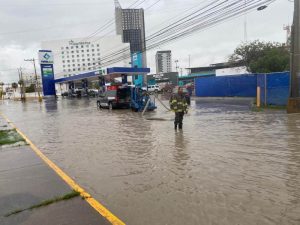 desfogan agua de la paseo v