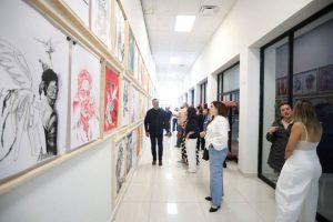 exposicion 40 mas extraño