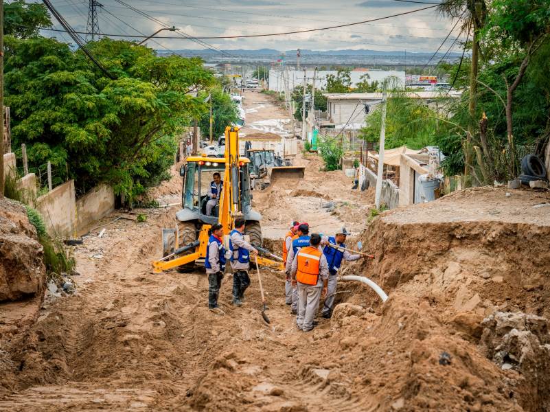 jmas-lluvia frena trabajos en deslave de calle