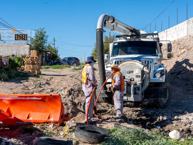 refuerzan drenaje en la aztecas