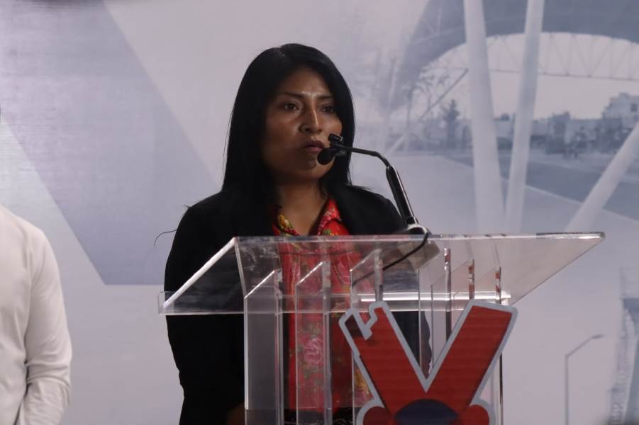 Mayra Karina-regidora