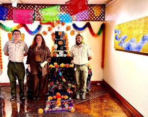 altar de muertos en el paso