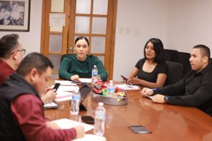apoyan a deportistas juarenses