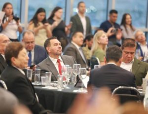 cruz-premio periodistas