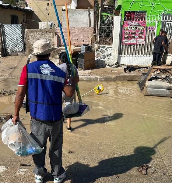 edo distribuye apoyos vctimas lluvia
